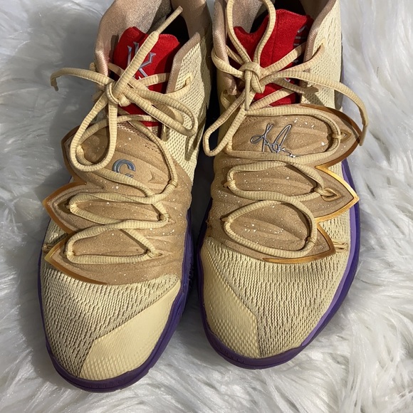 Nike Kyrie 5 Concepts Ikhet Kyrie Irving Collaboration - Picture 10 of 15